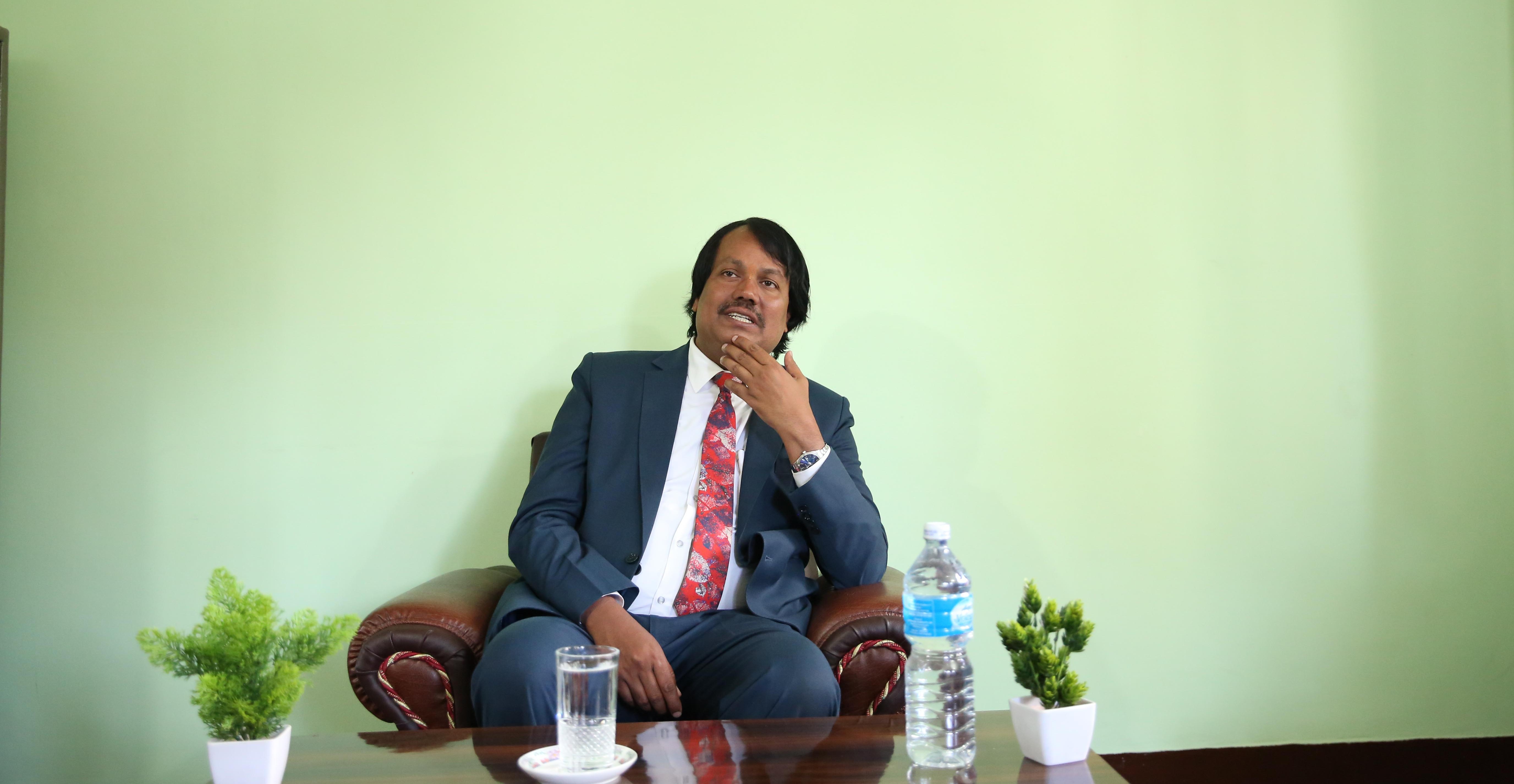 फागुन २१ मै निर्वाचन हुनुपर्छ : सीके राउत