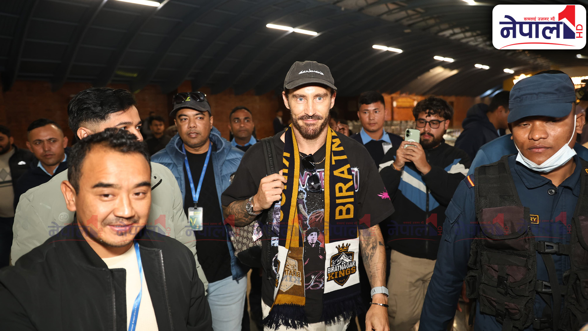 दक्षिण अफ्रिकी ब्याटर फाफ डू प्लेसिस काठमाडौंमा (तस्बिरहरू)