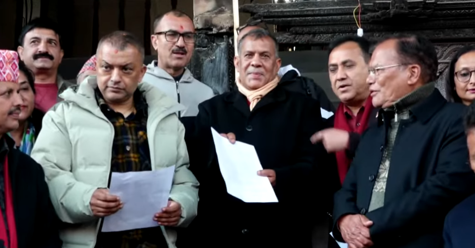 कांग्रेस विशेष महाधिवेशन पक्षधरले बुझाए स्मरण–पत्र