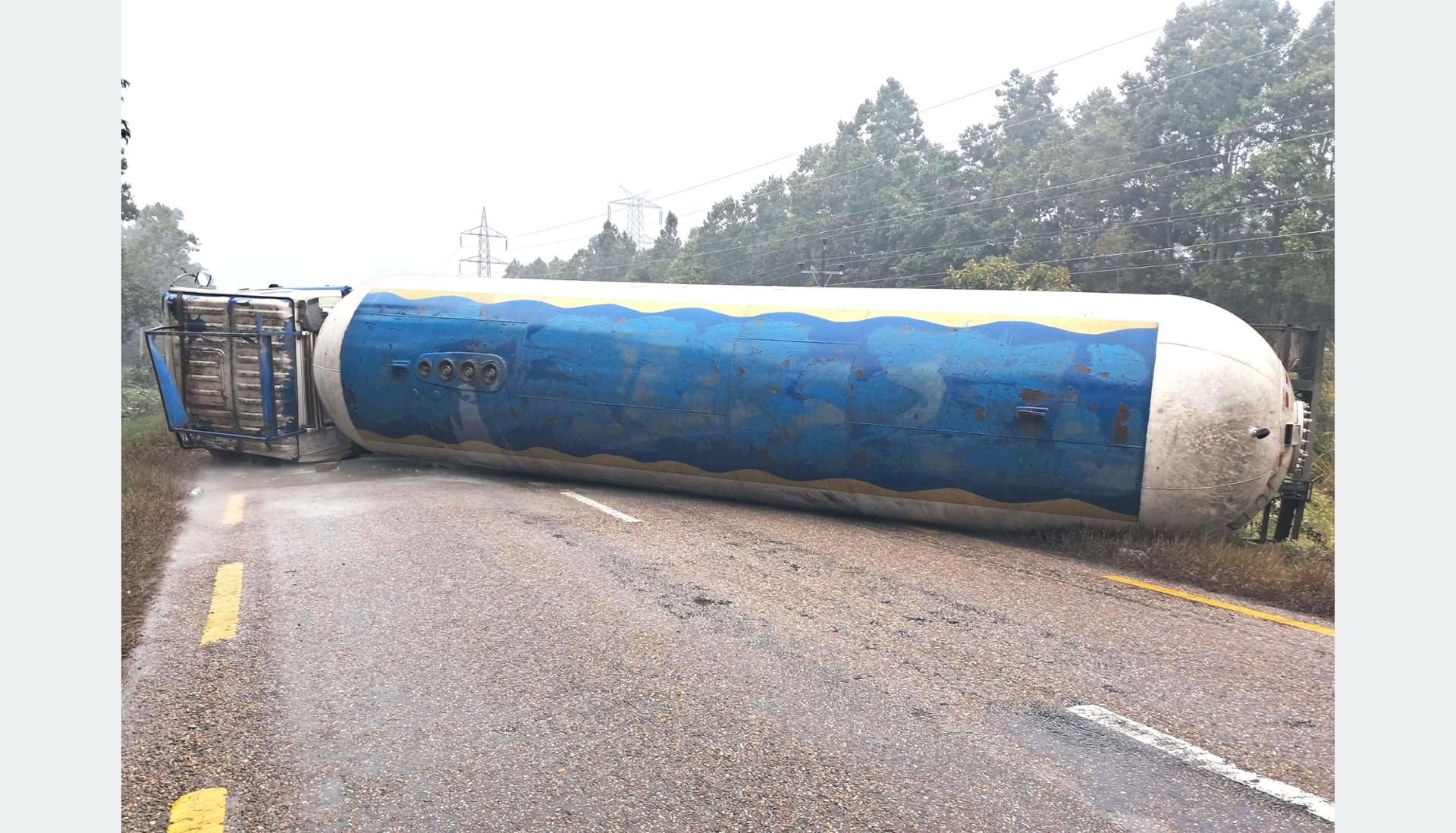 ग्यासको बुलेट उठाउन नसक्दा अझै खुलेन पूर्व–पश्चिम महेन्द्र राजमार्ग