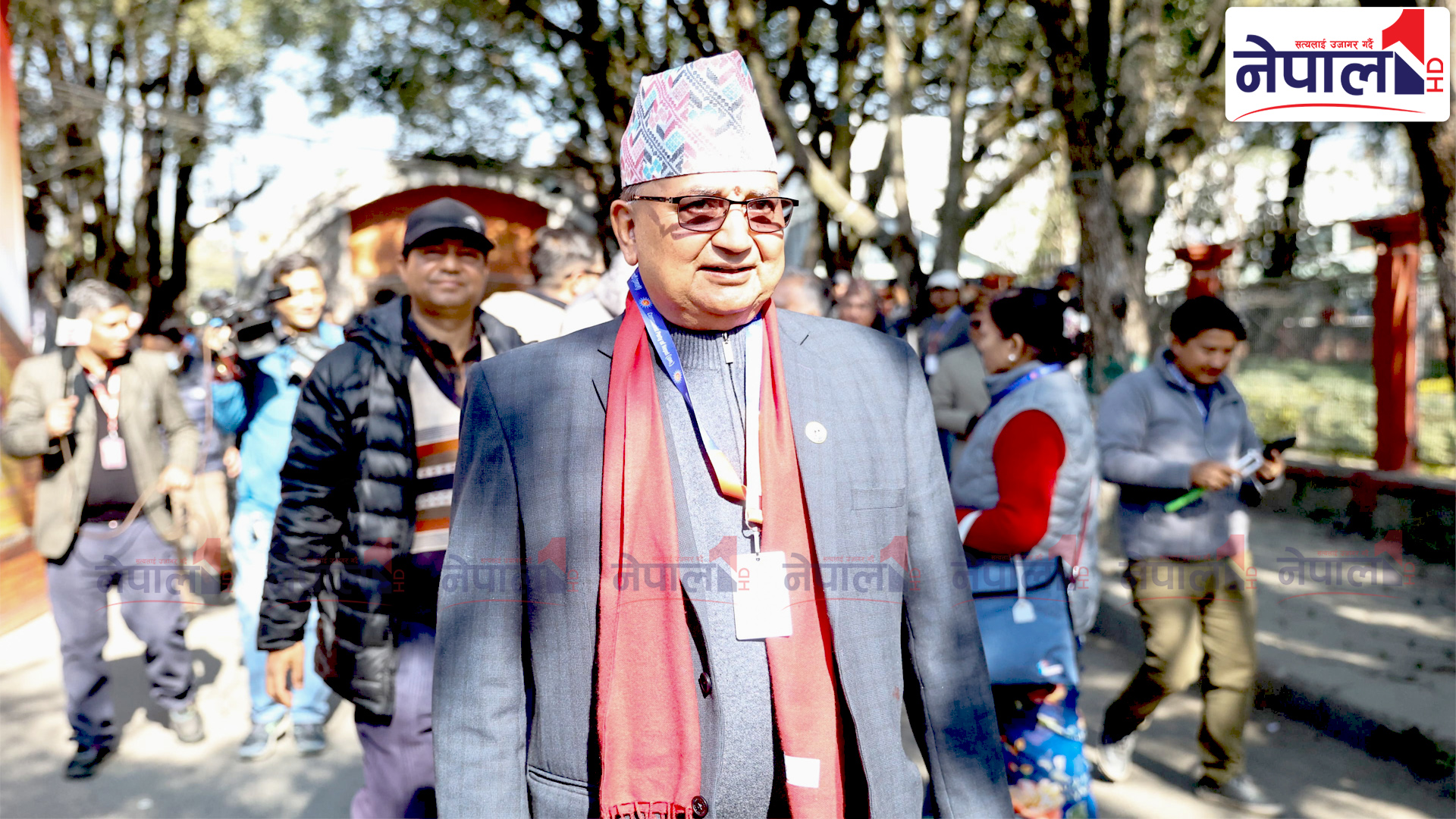 ईश्वर पोखरेलले गराए अध्यक्षमा उम्मेदवारी दर्ता