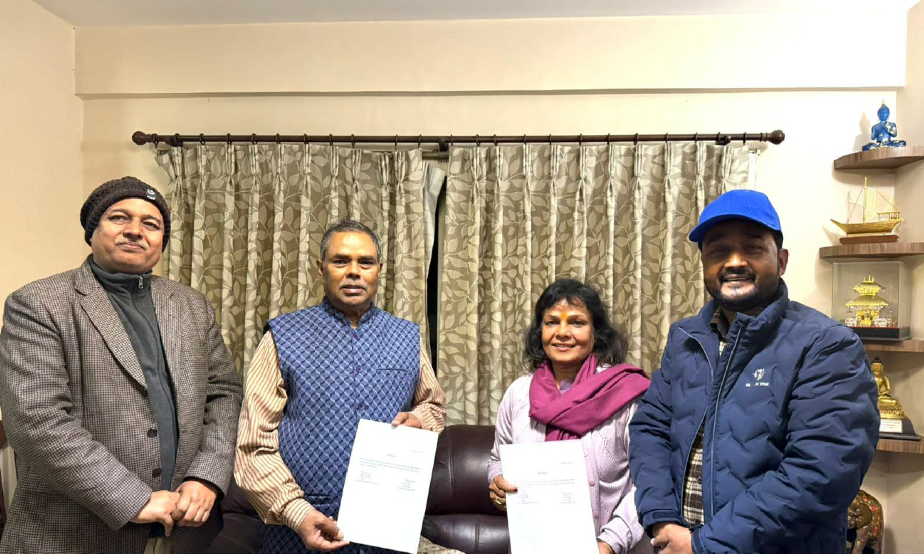 चुनावको मुखमा फुट्यो अशोक राईको पार्टी, उपेन्द्रसँग एकता