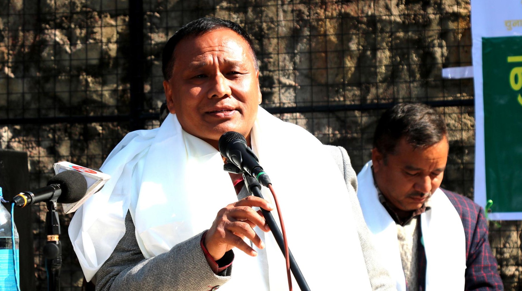 देश नयाँ शिराबाट अगाडि बढ्छ : मन्त्री घिसिङ