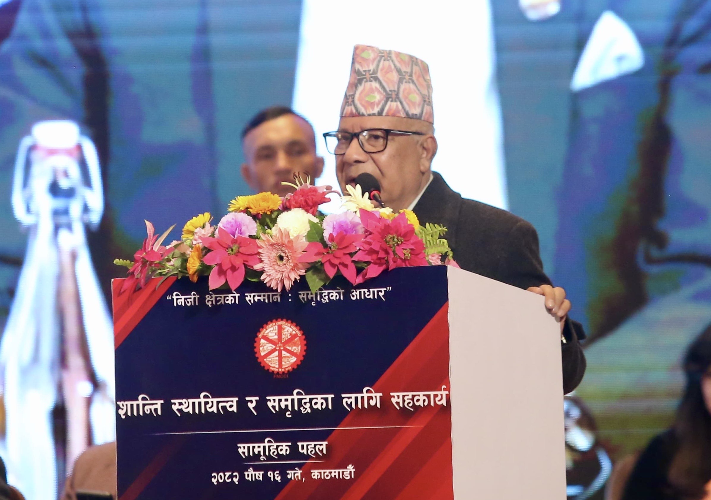 भदौ २४ गते तोडफोड र चोरीका भिडियो प्रष्ट छन्, तर सरकार उदार देखियो : माधव नेपाल