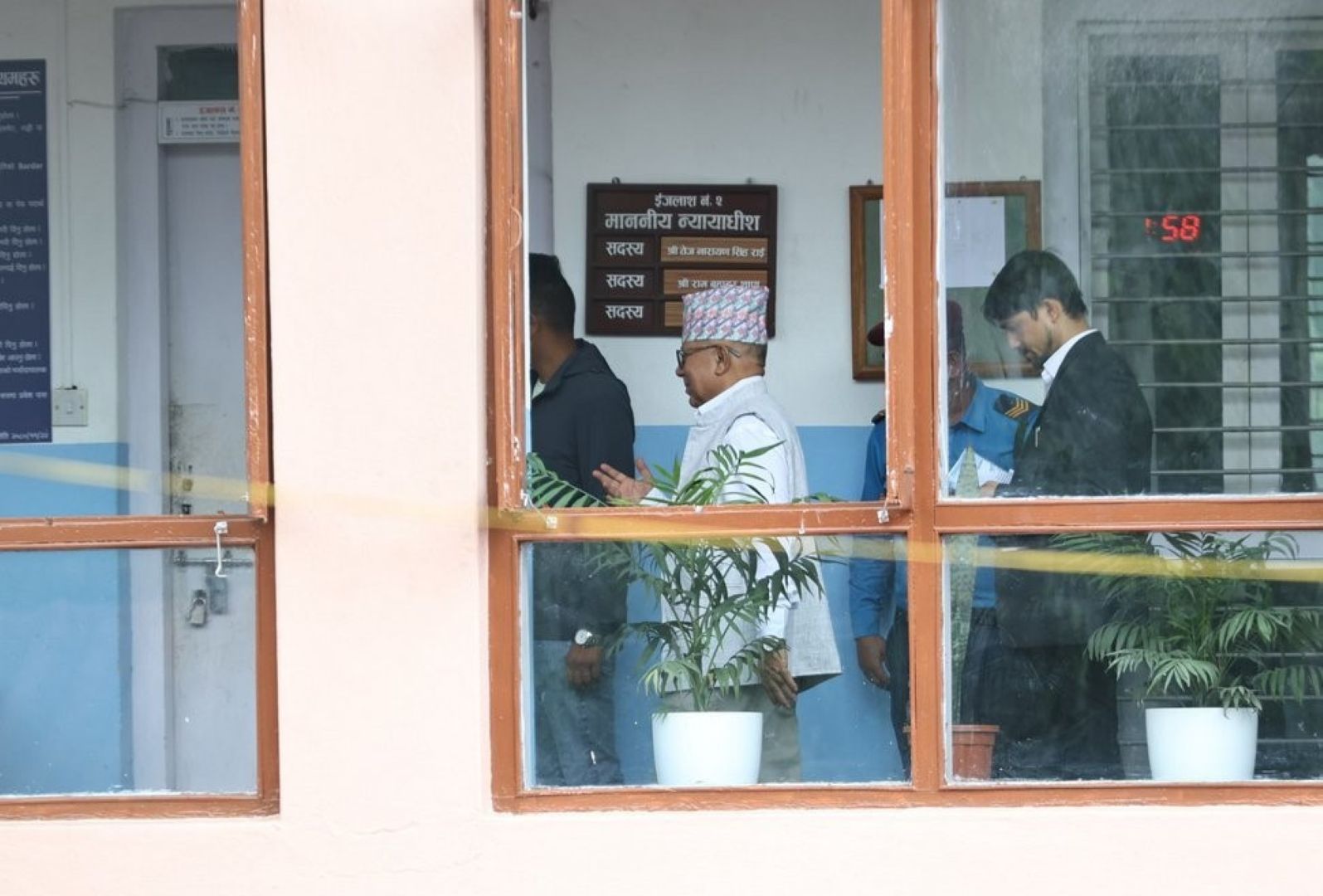 पतञ्जली जग्गा प्रकरण : माधव नेपालविरुद्धको भ्रष्टाचार मुद्दा विशेष अदालतमा सुनुवाइ हुँदै