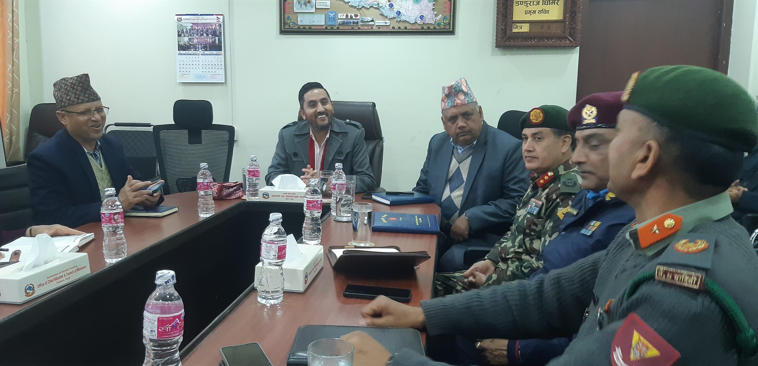 मन्त्री खरेलद्वारा  पोखरास्थित विभिन्न कार्यालयको निरीक्षण तथा भेटघाट