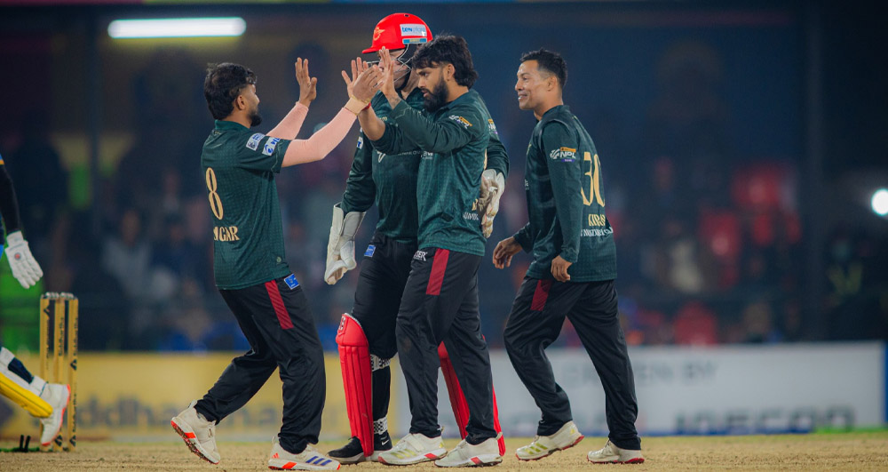 एडमको शतकमा पोखराको जित, कर्णाली प्लेअफ समीकरणबाट बाहिरियो