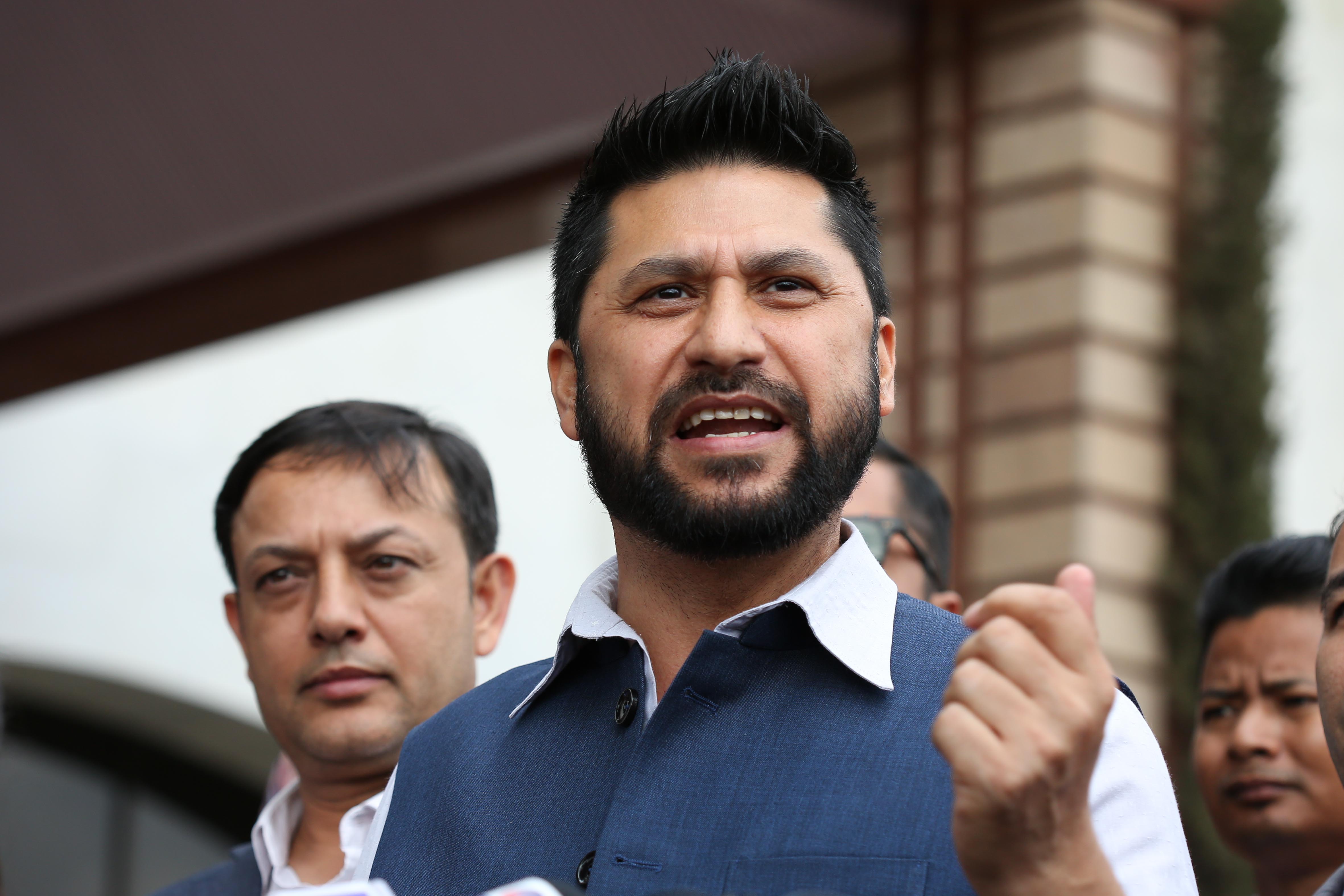 चुनाव सार्ने नाटक नगर्न लामिछानेको चेतावनी