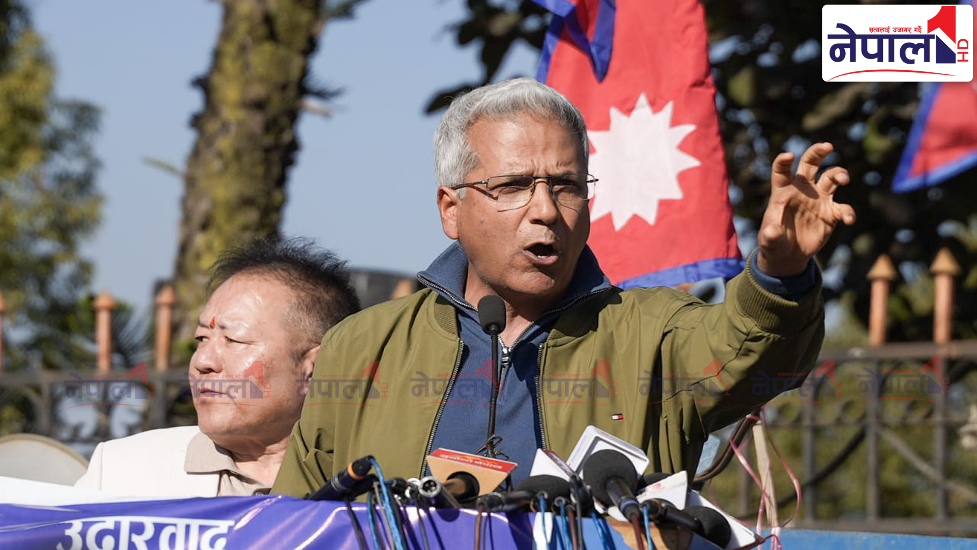 लोकतन्त्रभित्र राजतन्त्र समेटौं : रविन्द्र मिश्र