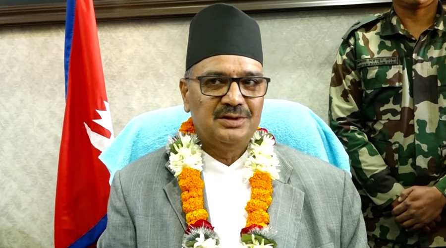 खानेपानी मन्त्रालयको जिम्मेवारी पनि श्रममन्त्री भण्डारीलाई