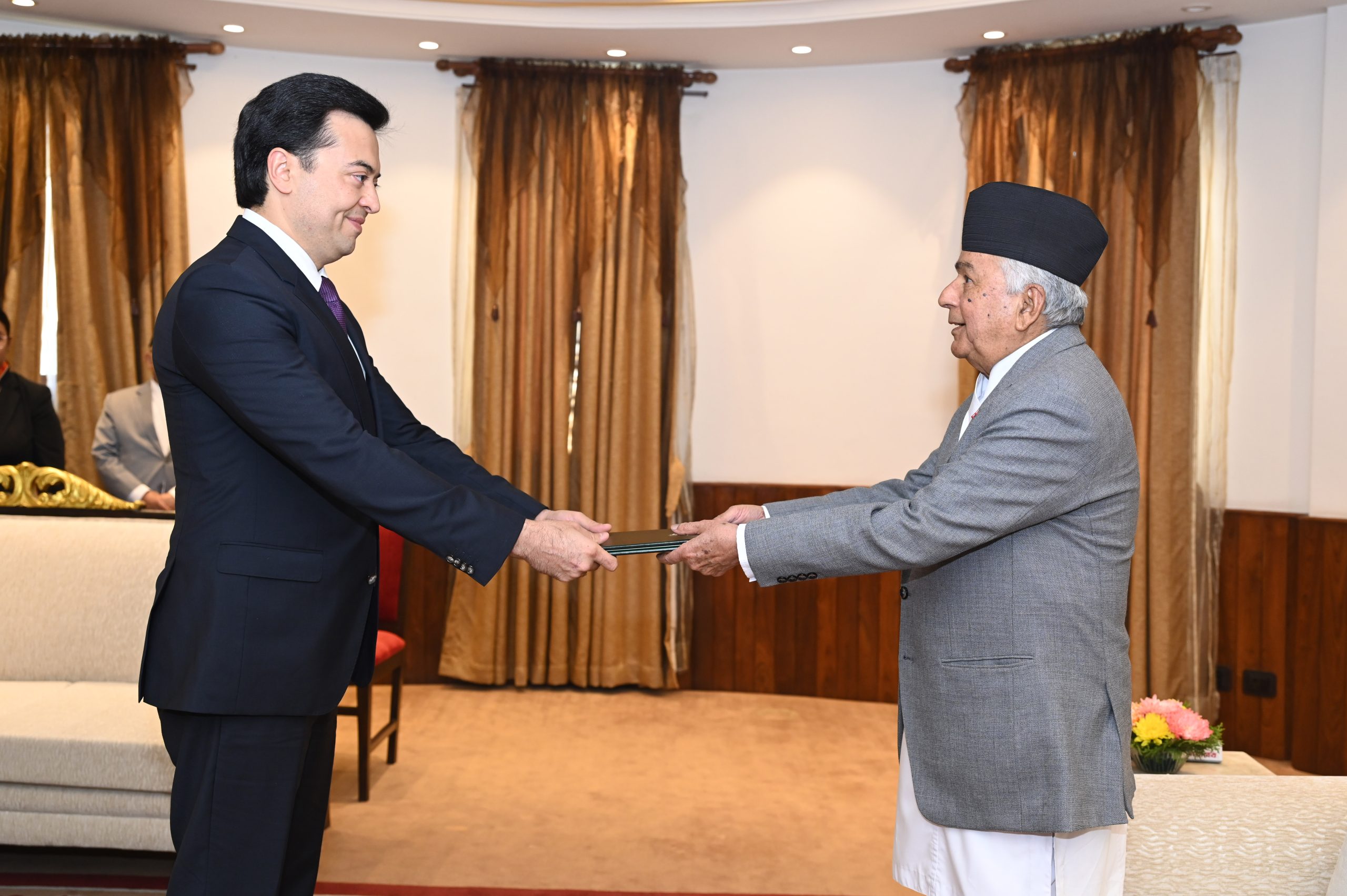 राष्ट्रपतिसमक्ष पाँच देशका राजदूतको ओहोदाको प्रमाणपत्र पेस