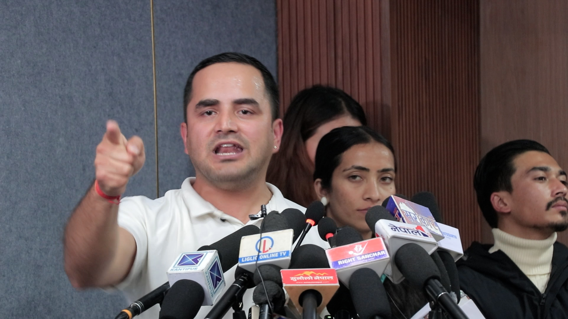 यथास्थितिमा चुनावमा जान सक्दैनौँ : सोम शर्मा