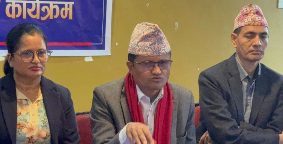 एमालेमा ओलीलाई टक्कर दिने कोही छैन : सूर्य थापा