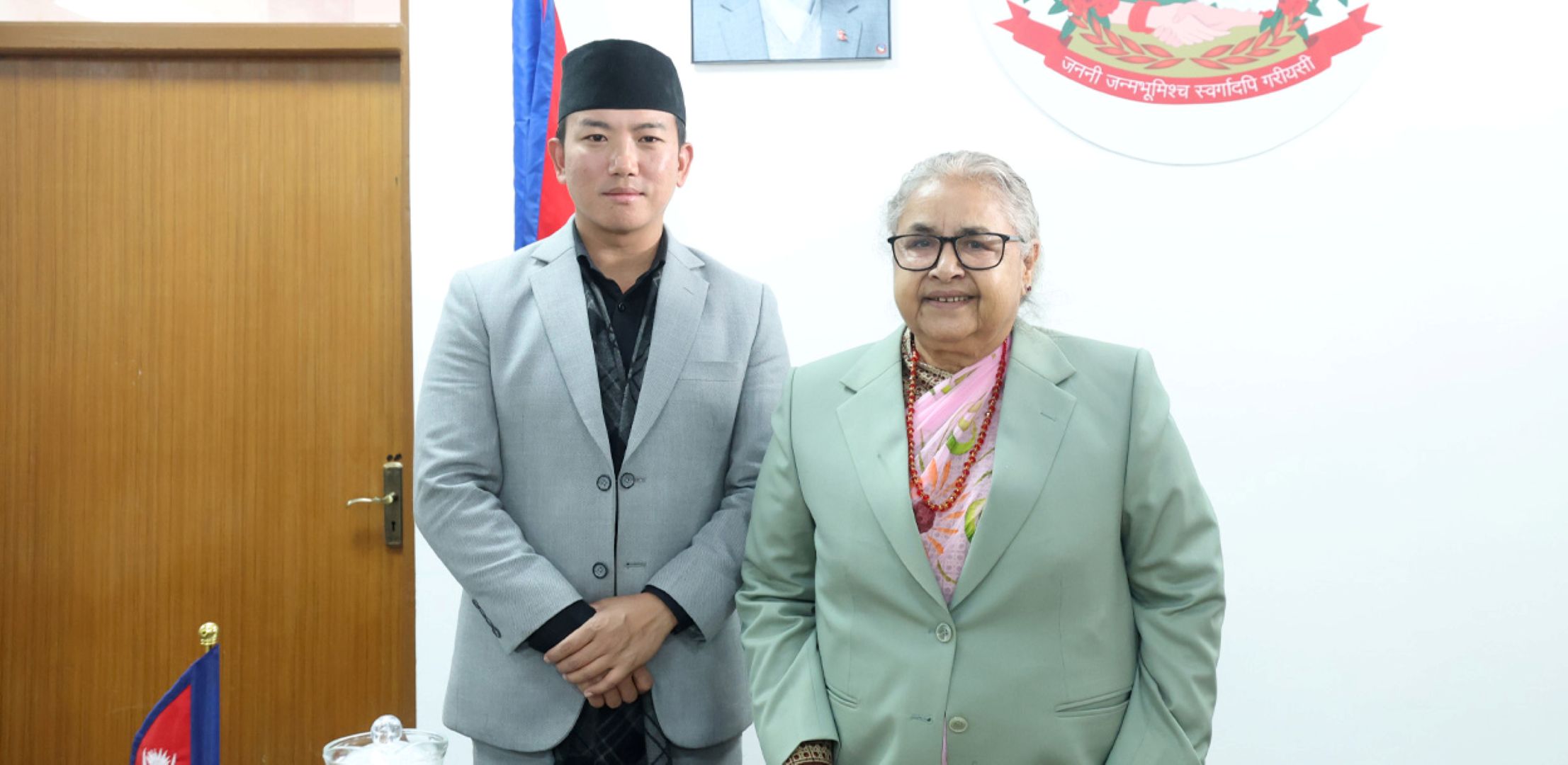 बाँसको कलमले अक्षर लेख्न सिकेकाहरुले स्मार्टफोनसँगै जन्मिएकाहरूमाथि शासन गरेर हुँदैन : प्रधानमन्त्री