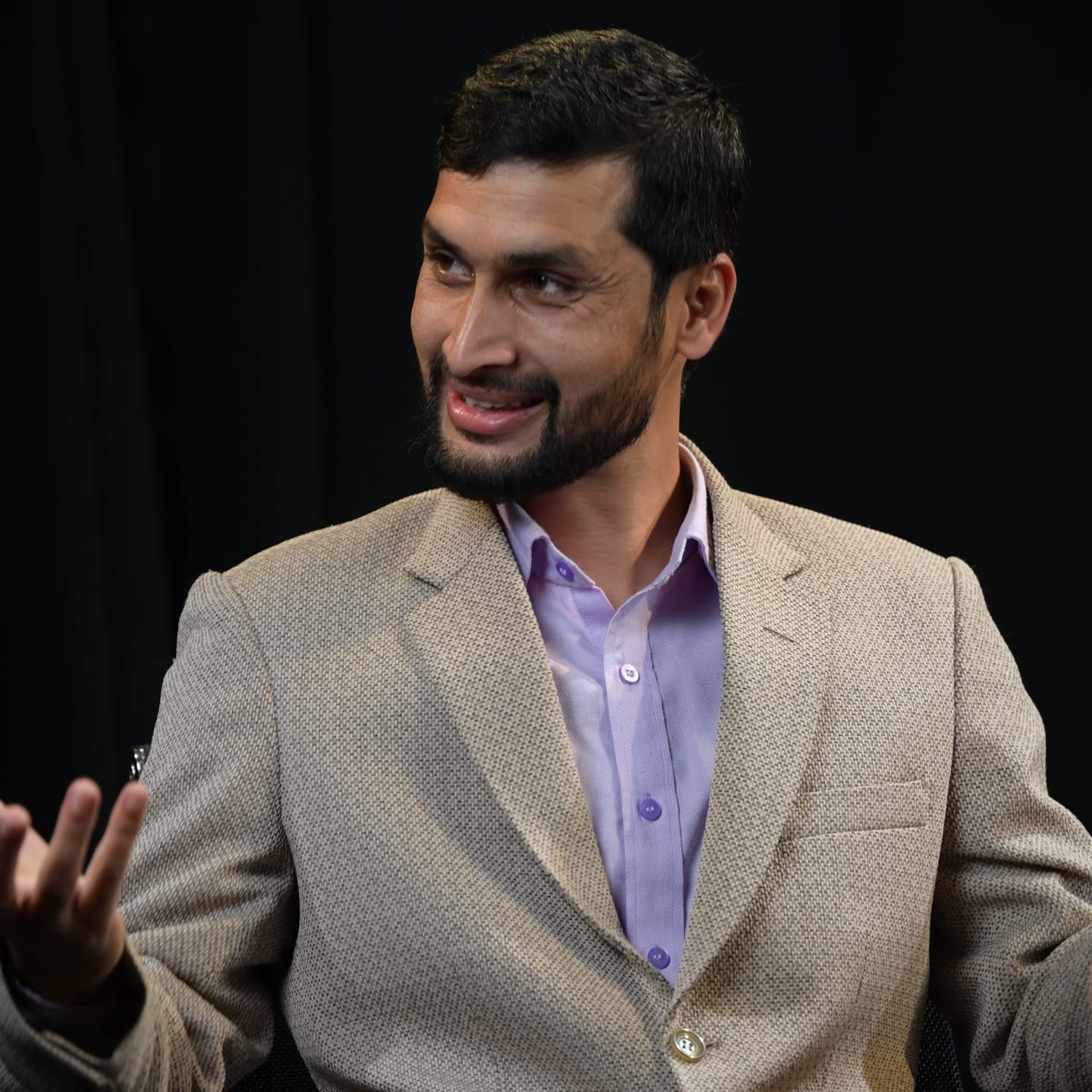 पत्रकार जोशीमाथि दुर्व्यवहार