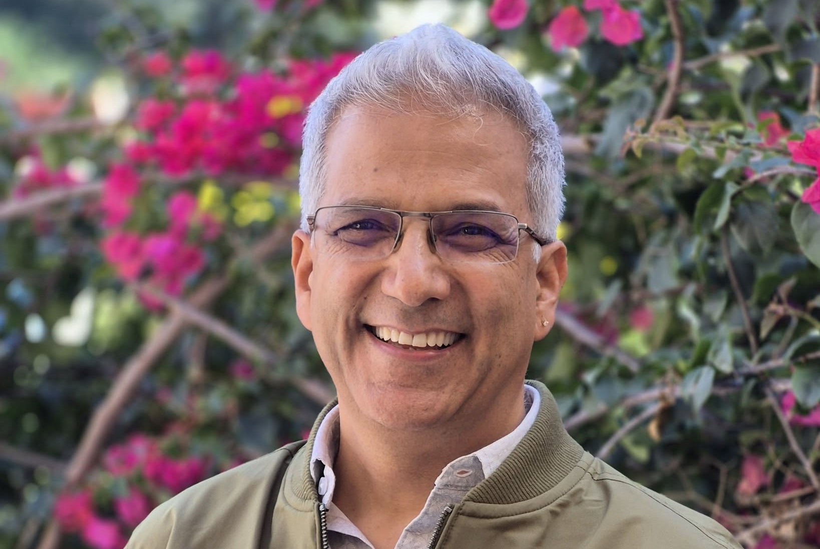 काठमाडौं– १ मा राप्रपाका रवीन्द्र मिश्रको उम्मेदवारी दर्ता