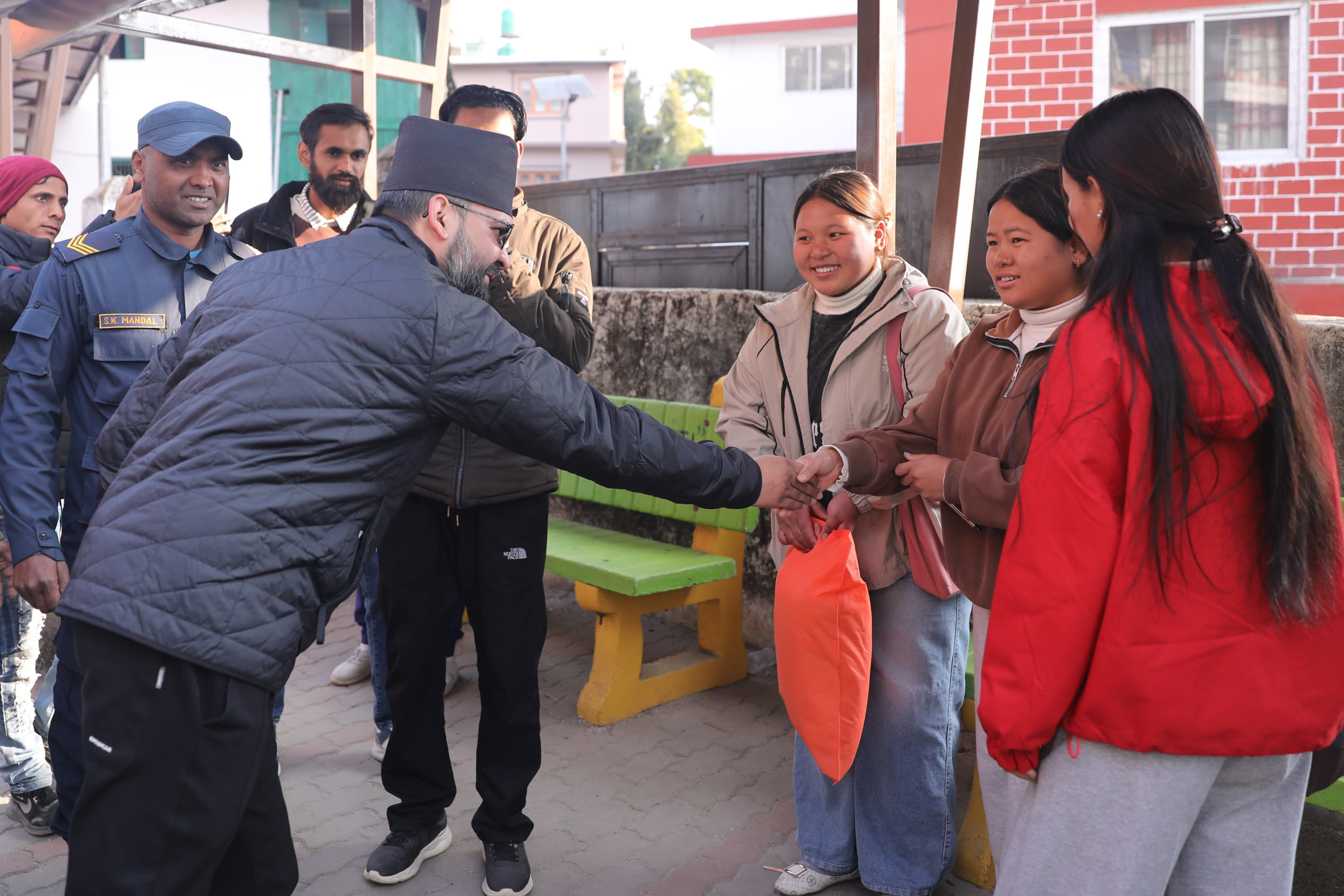 झापाका उम्मेदवार बालेन इलाममा {तस्वीरहरू}