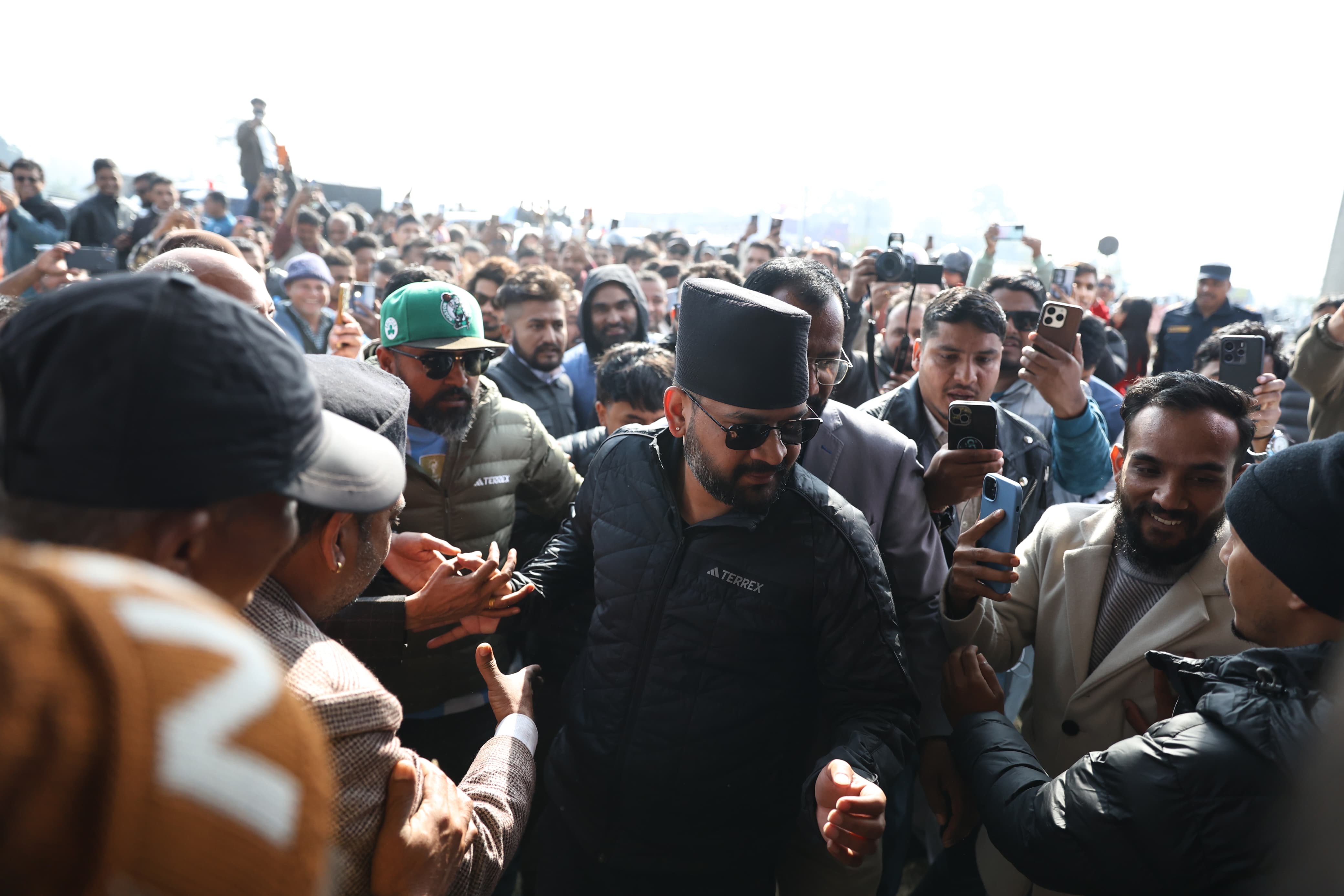 बालेन कैलालीमा, पुगे उम्मेदवारहरूको सम्पर्क कार्यालय {तस्वीरहरु}