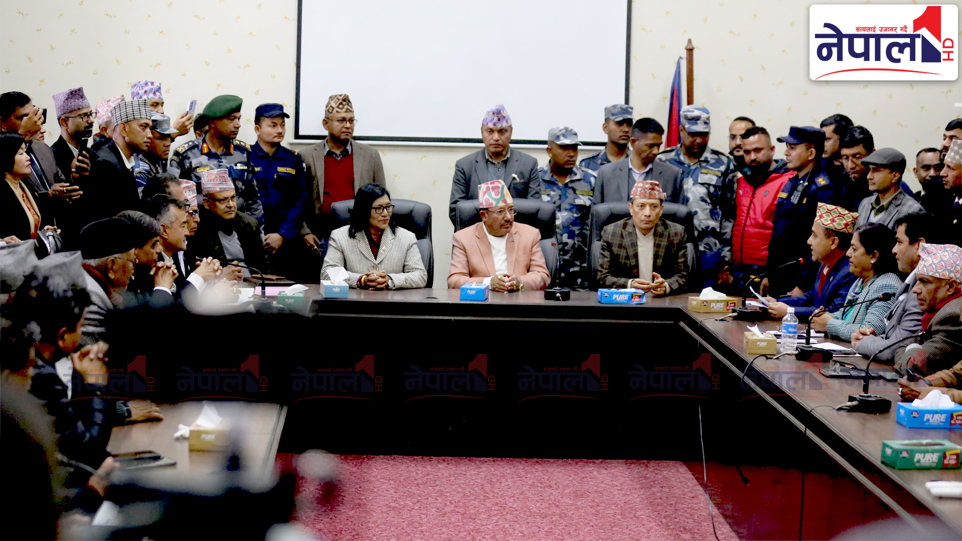 आन्दोलनको धम्कीले आयोग प्रभावित हुँदैन भन्ने विश्वास छ : विश्वप्रकाश शर्मा