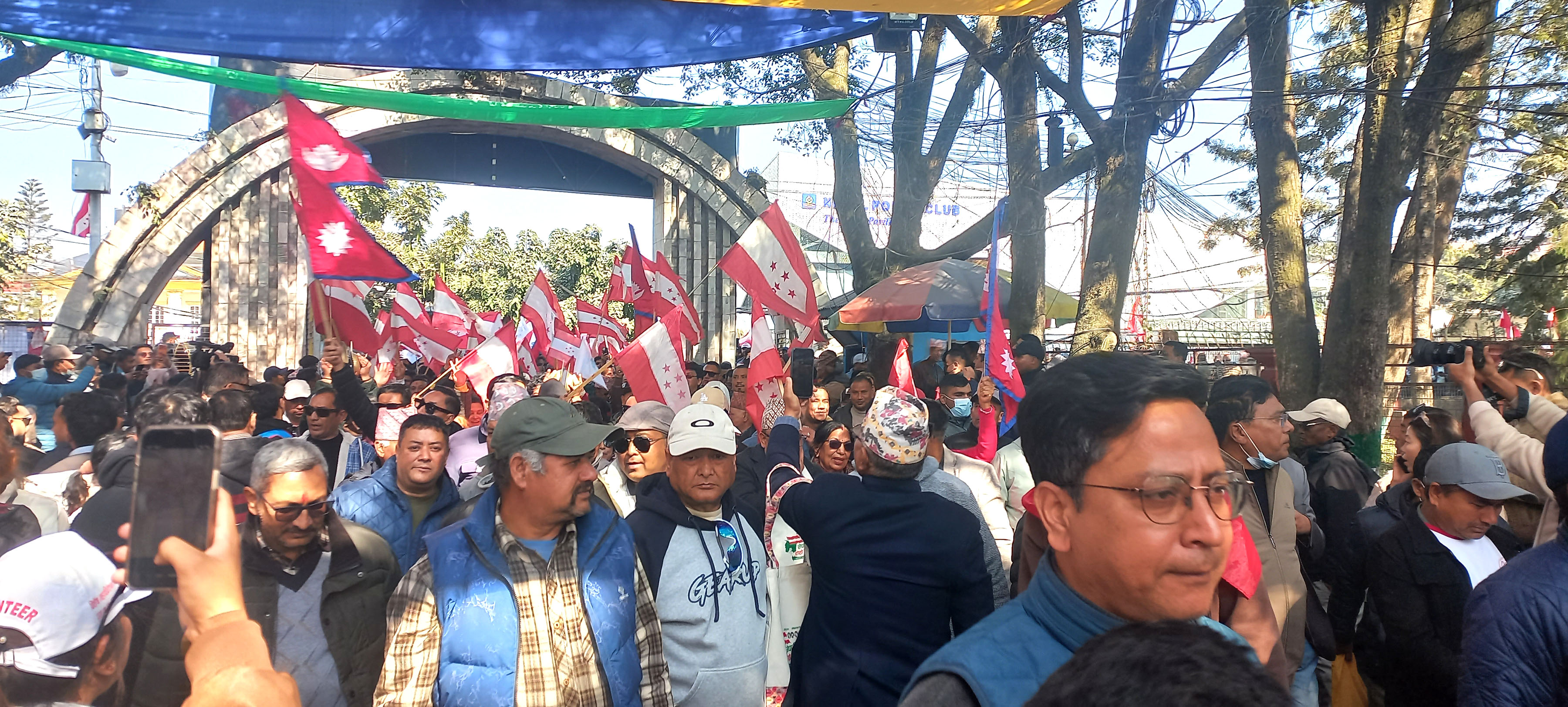 विशेष महाधिवेशनमा नारा : नेपाली कांग्रेस के भन्छ ? गगन–विश्व ले भन्छ