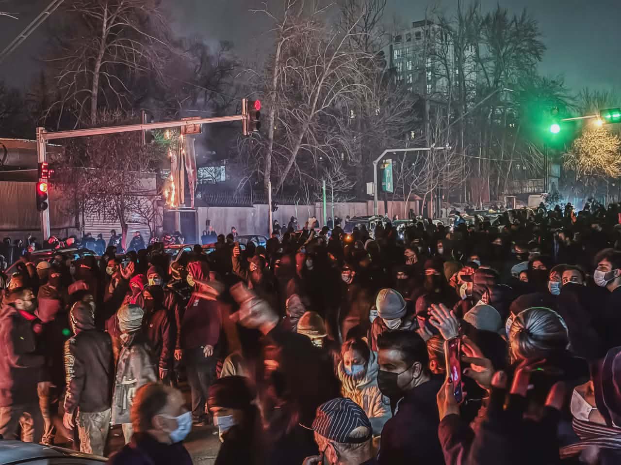 इरानमा प्रदर्शन दमनमा हजारौँको मृत्यु, तेहरानद्वारा अमेरिकालाई चेतावनी