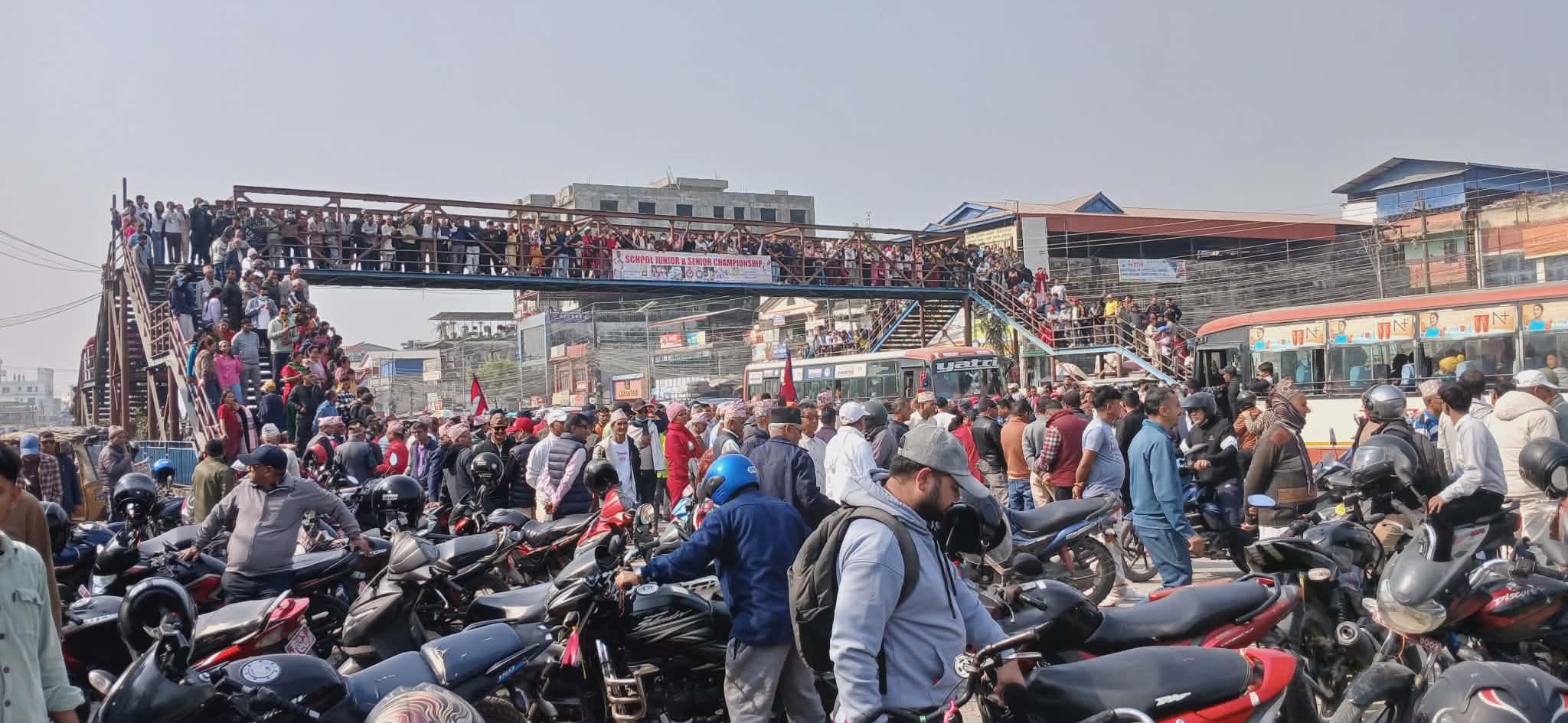 झापा दमकमा एमाले र रास्वपा कार्यकर्ताबीच झडप