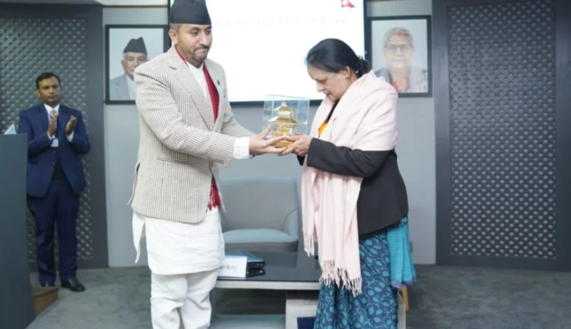 देश बनाउन कर्मचारीको भूमिका महत्वपूर्ण : सञ्चारमन्त्री खरेल