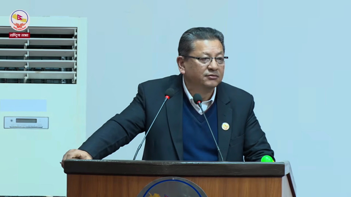 निर्वाचनको जिम्मेवारी बोकेका मन्त्रीहरु मैदान छाडेर भाग्नु भयो : सांसद श्रेष्ठ