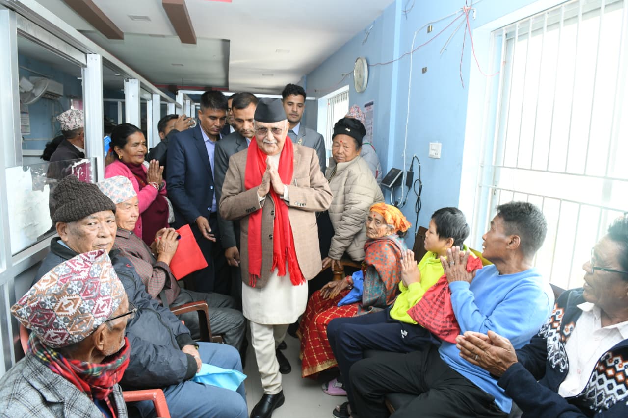 एमालेले सबै १६५ क्षेत्रमा उम्मेदवार उतार्दा आधा भन्दा बढी नयाँ अनुहार (सूचीसहित)