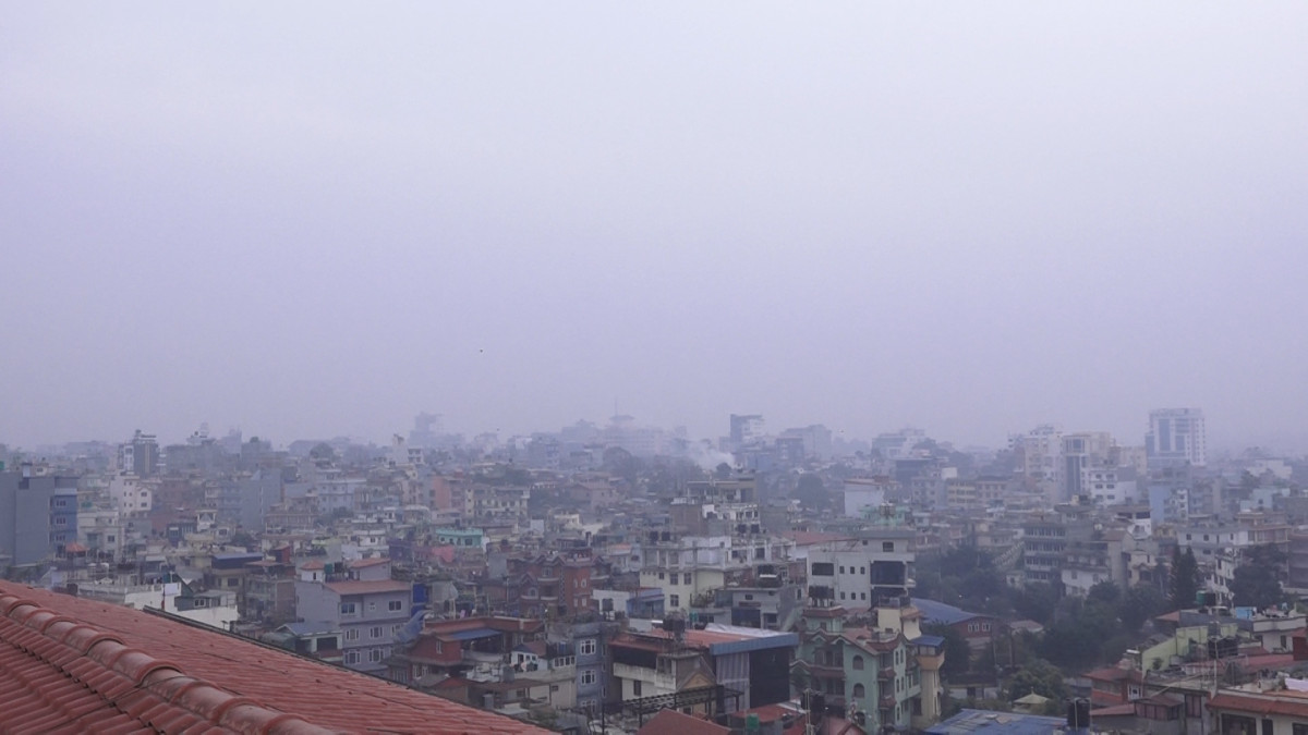 देशभर कुहिरो र बादल : जनजीवन प्रभावित, हवाई उडान ठप्प