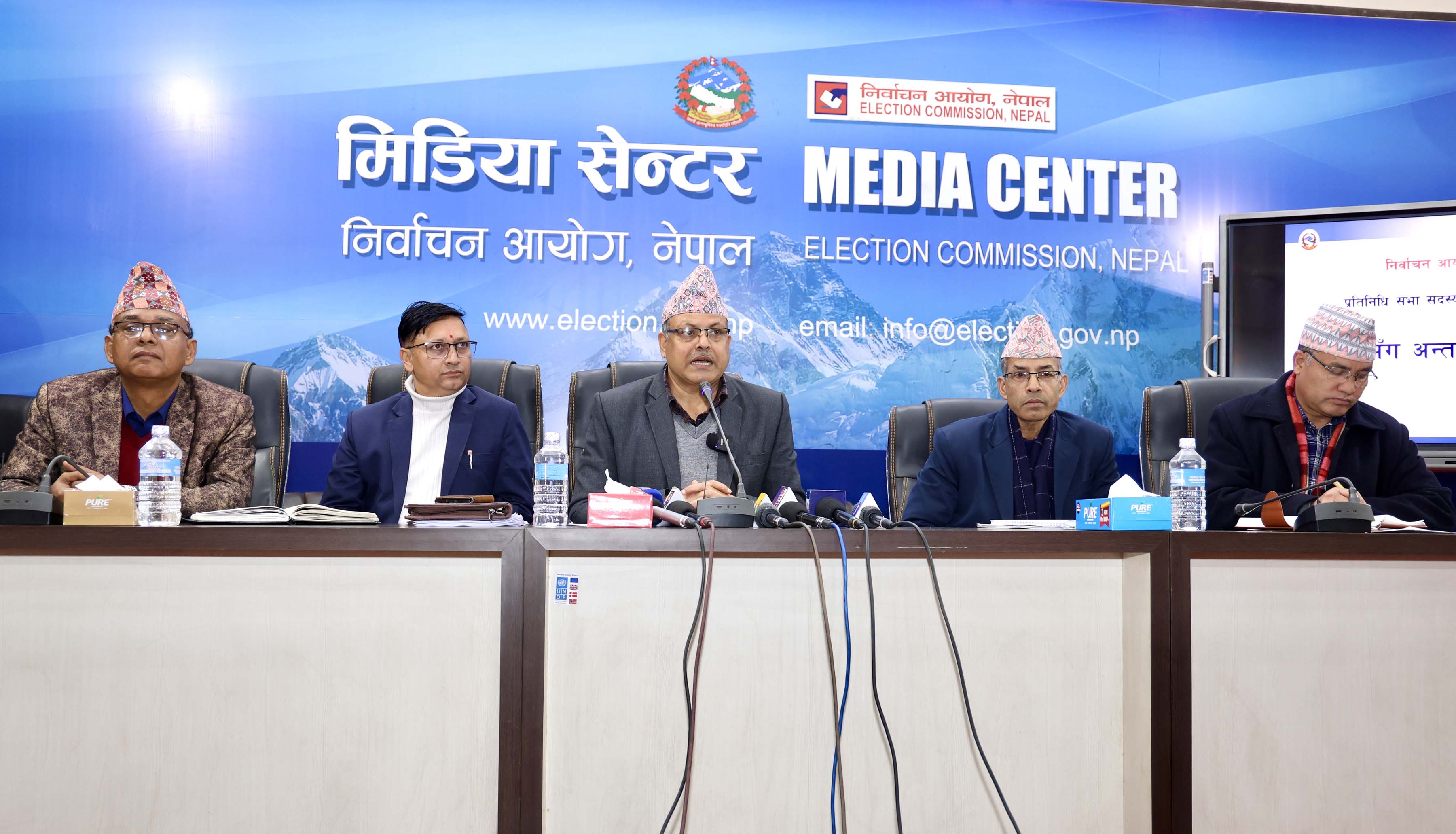 समानुपातिक सूची बुझाएका दलको चुनाव चिह्न मात्रै मतपत्रमा