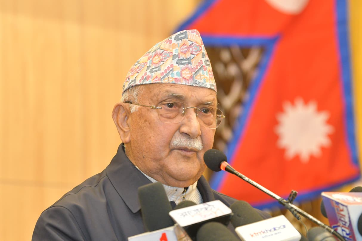 बालेनलाई बतासे अण्डाको संज्ञा दिँदै ओलीले भनेः देश जलाउने शक्तिबाट चल्ला निस्किँदैन