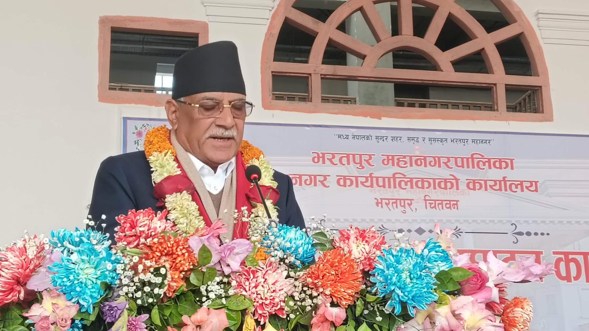 ढुक्क हुनुस्, कांग्रेस फुटेर चुनाव रोकिँदैन : प्रचण्ड