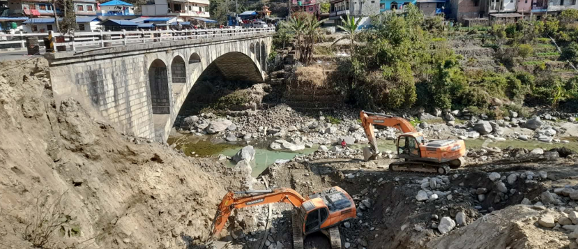मध्यपहाडी लोकमार्गः ‘मोदीखोलामा ‘आर्क ब्रिज’ निर्माण सुरु