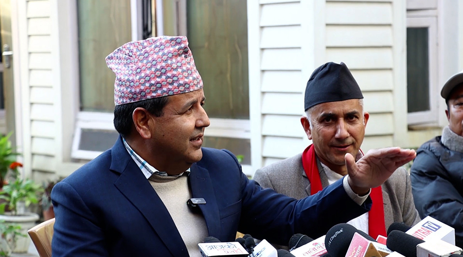 देउवालक्षित शर्माको कटाक्ष, स्वर्ग जाने बेलामा रोईलो नगर्नुस्