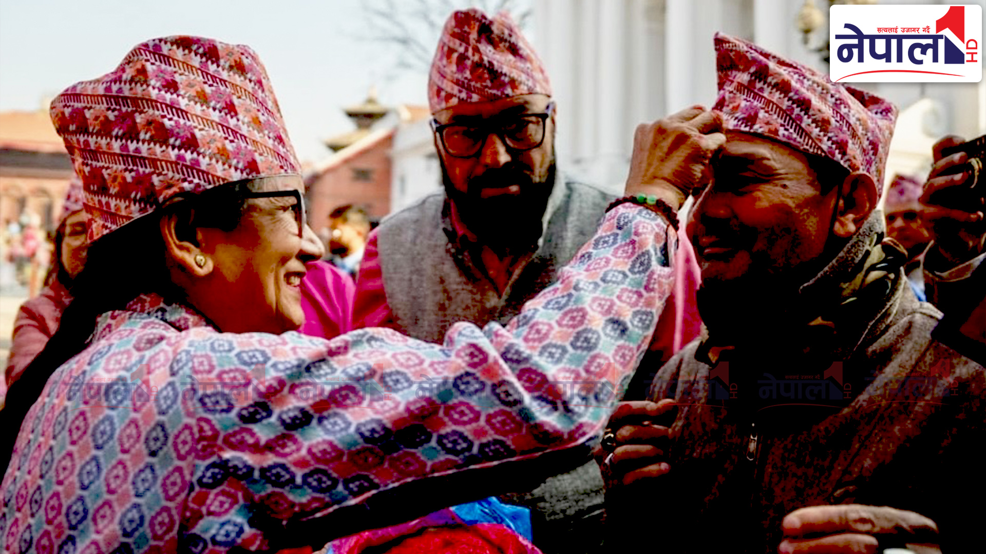 वसन्तपुरमा यसरी मनाइयो राष्ट्रिय पोसाक र टोपी दिवस (तस्वीरहरु)