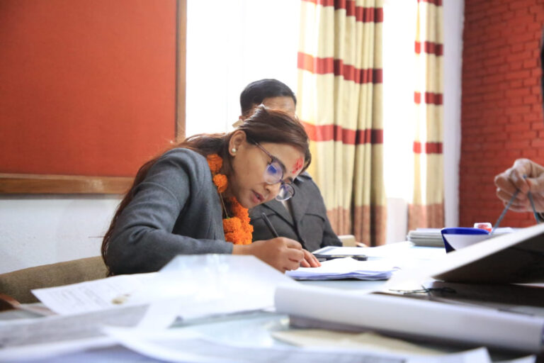 ललितपुरको तीन निर्वाचन क्षेत्रमा ७४ जनाको उम्मेदवारी दर्ता, कहाँ को को भीड्दैछन् ?