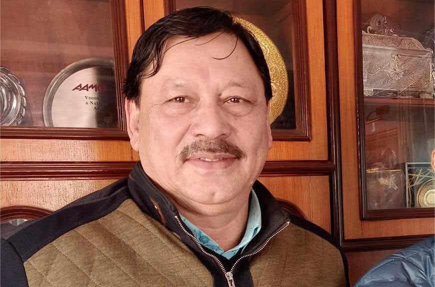 ओलीलाई पत्र लेख्दै पूर्व प्रधानमन्त्रीका छोरा शाहले छाडे एमाले