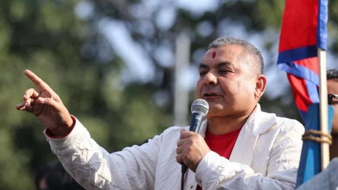 दुर्गा प्रसाईंले साेधे-राजा बाटाेमा निस्किने सुनेकाे छु, थुन्ने दम छ सुशीला कार्की ?(भिडियाे)