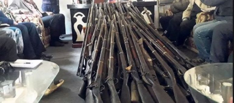 बैतडीमा चार सय सात जनाले बुझाए हातहतियार