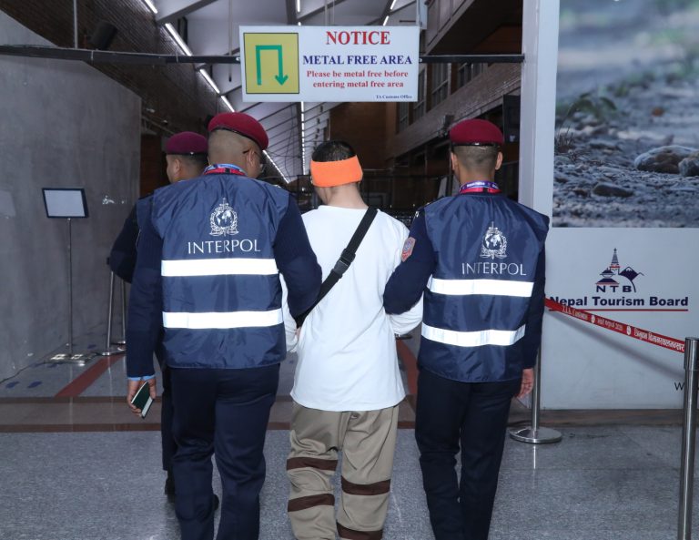 अपराध गरी विदेश भागेका दश जनालाई इन्टरपोलको समन्वयमा नेपाल ल्याइयो