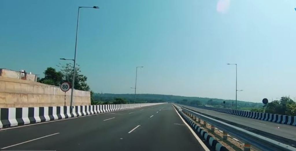 एसियन हाइवेः आठ किलोमिटर सडकमा पहिलो तहको कालोपत्र पूरा