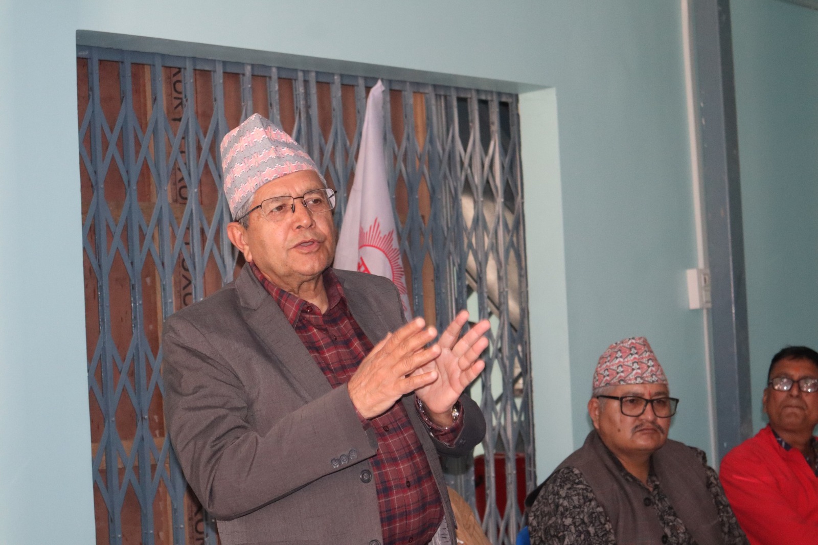 प्रविधिमार्फत चुनावी एजेण्डा संकलन गर्दै घिमिरे, अनलाइनमा पनि मागे सुझाव