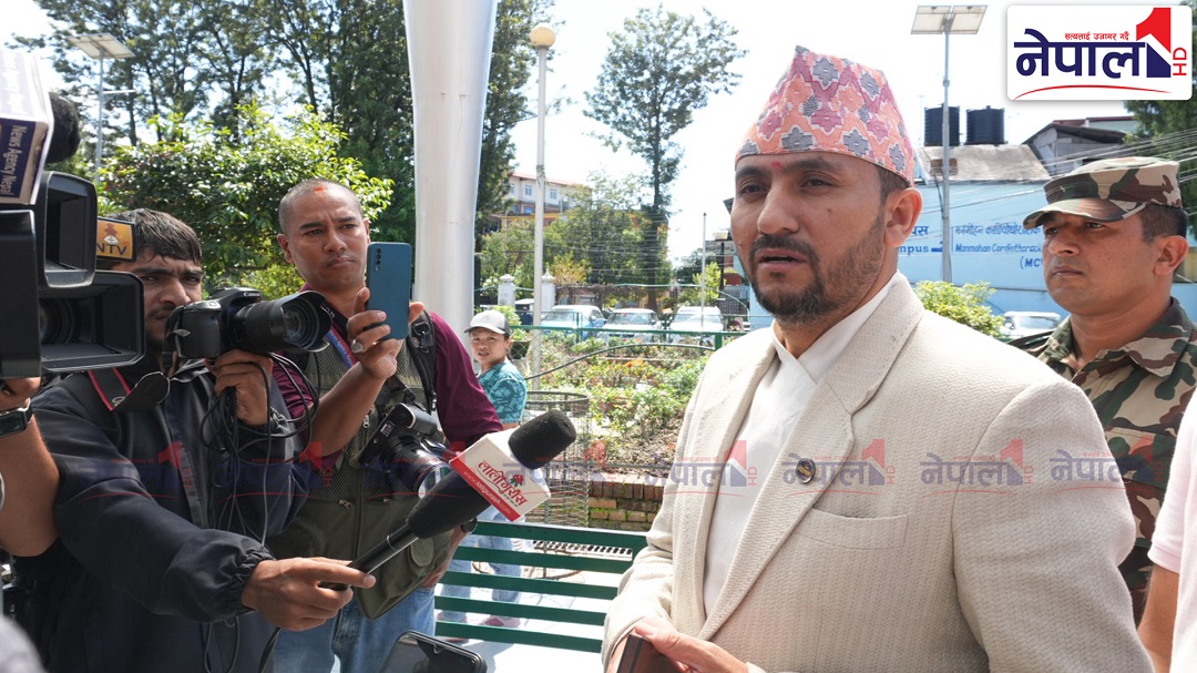 मतदाता- मिडियालाई कन्ट्रोल नगरी हुँदैन, जगदीश खरेल- यो पटक जिताउनुपर्‍यो(भिडियो)