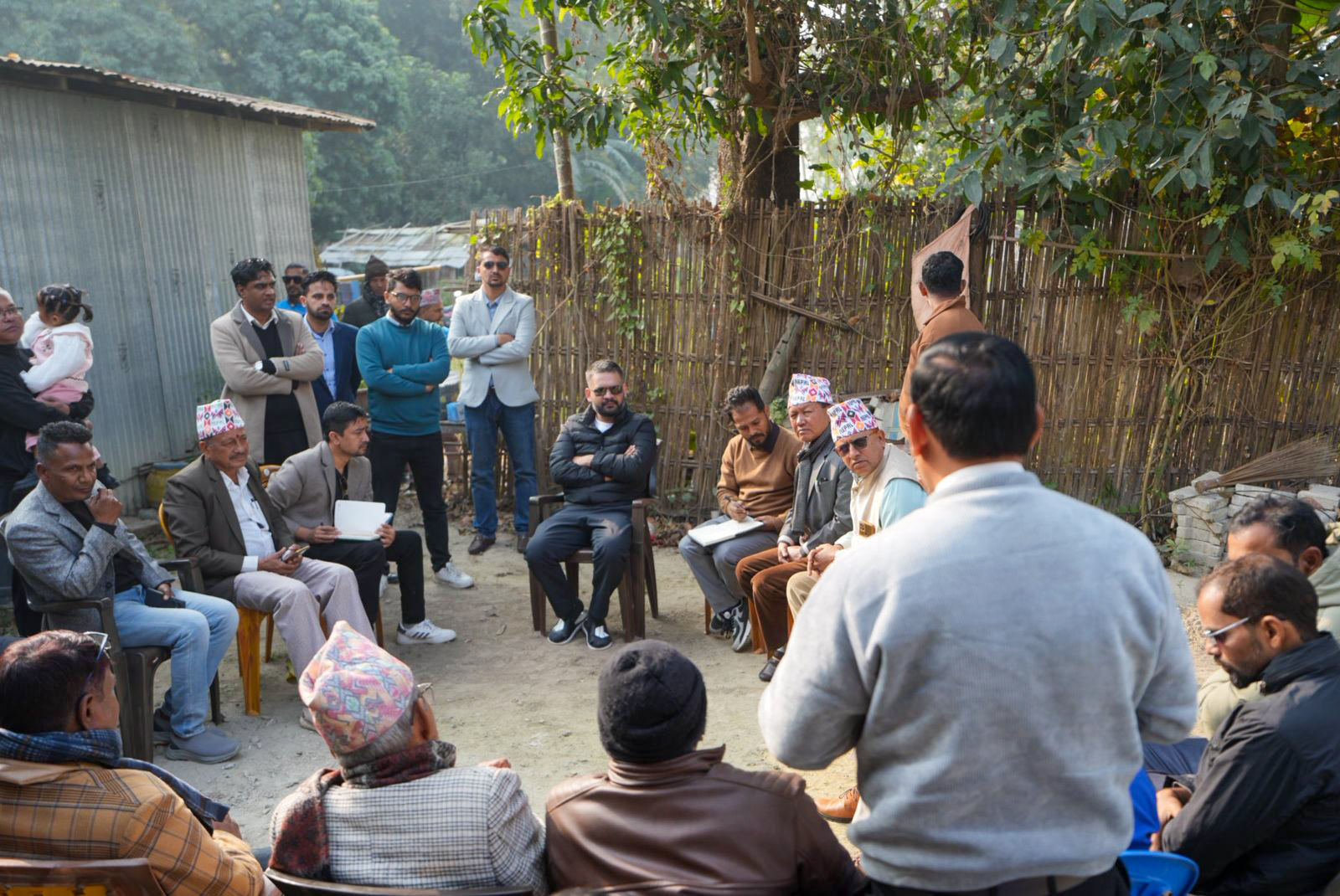 झापामा विभिन्न कार्यक्रमहरू सञ्चालन गर्दै बालेन, स्थानीय समस्याबारे छलफल