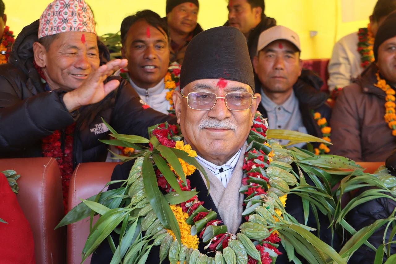 प्रचण्डले भने – अब देश जलाउने र  भ्रष्टाचार गर्नेहरू हार्नेछन्, गणतन्त्र ल्याउनेहरू जित्नेछन्’