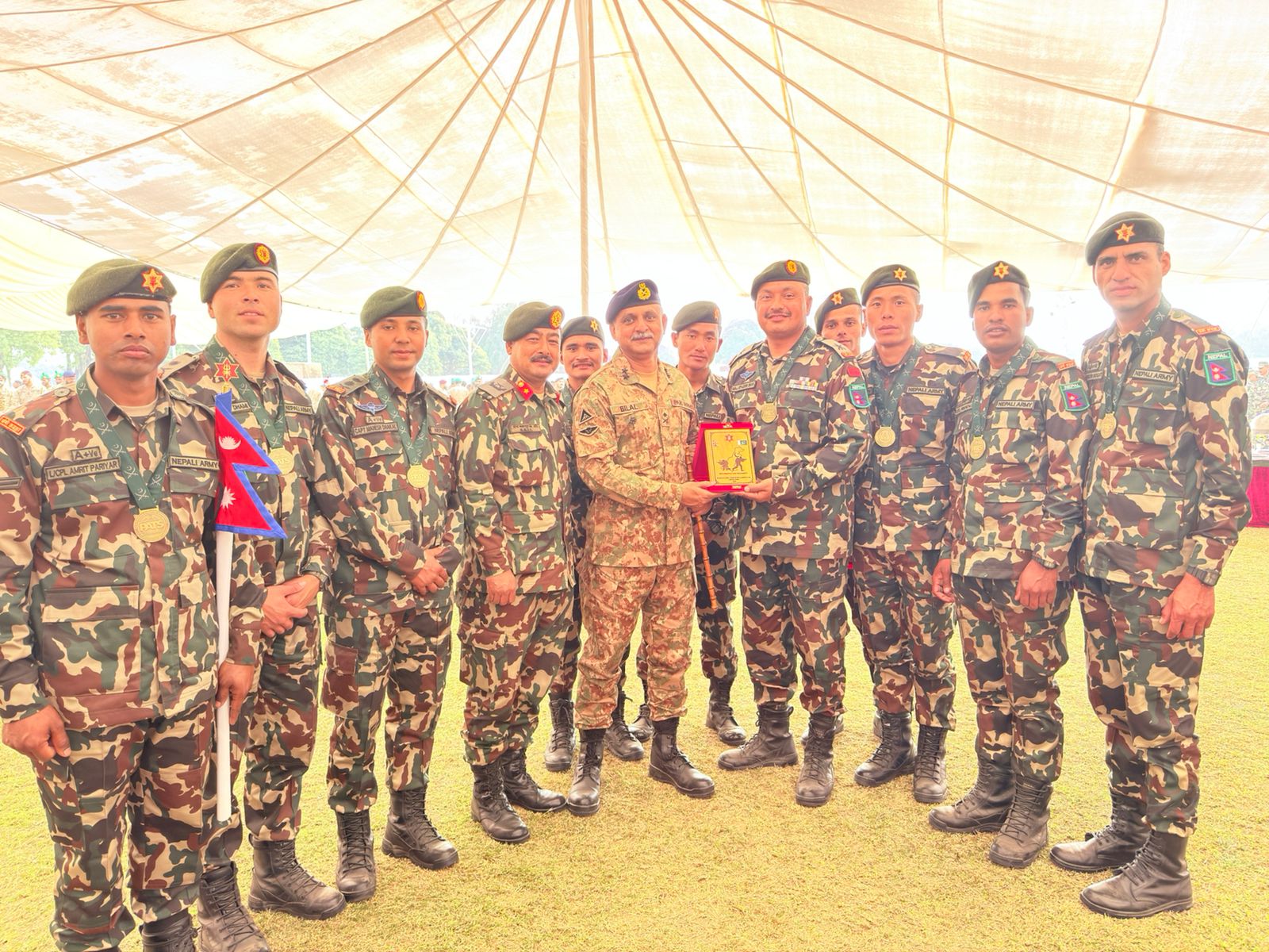 नेपाली सेनालाई पाकिस्तानमा स्वर्ण पदक