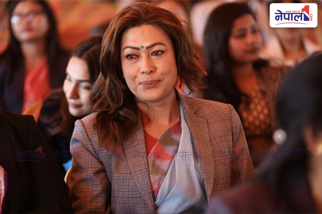 समानुपातिक सांसदहरूले पाए निर्वाचित भएको प्रमाणपत्र (तस्बिरहरु)