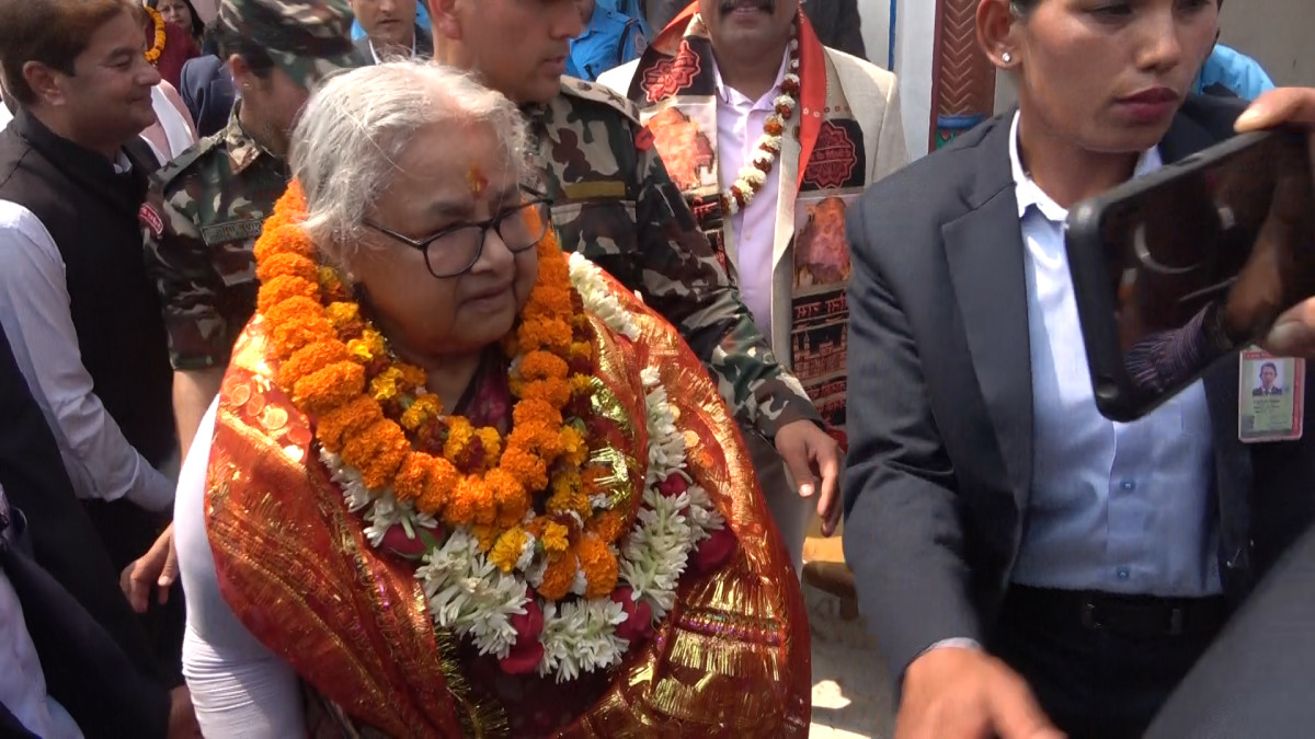 जानकी मन्दिरमा प्रधानमन्त्री कार्कीको पूजा अर्चना