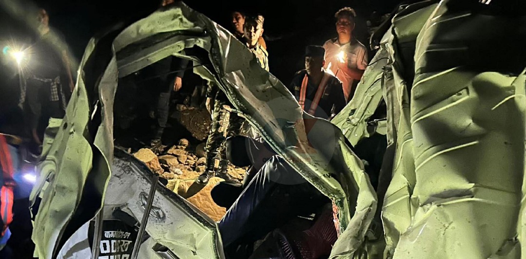 मनकामनाबाट फर्किँदै गरेको माइक्रो दुर्घटना, ७ को मृत्यु